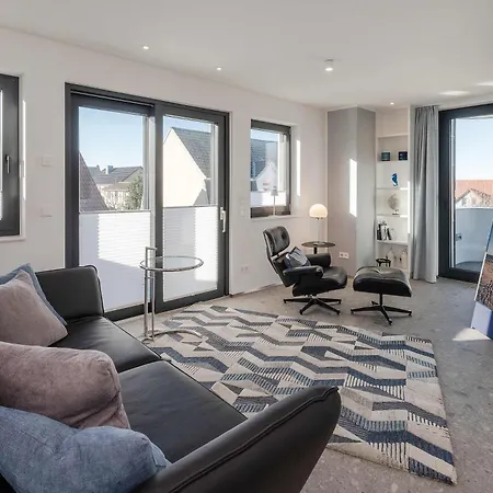 Stormy Im Nauticum * لوبمين